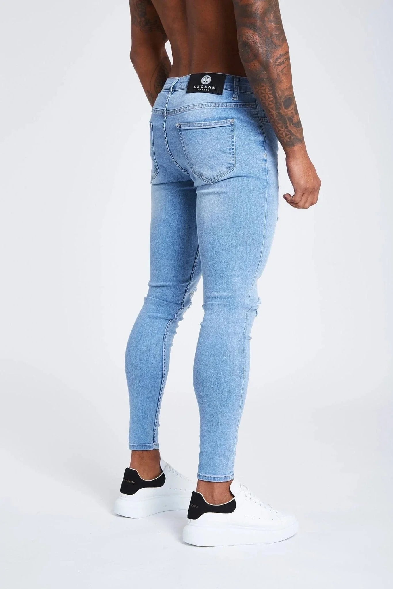 SKINNY FIT JEANS, RISSEN UND REPARIERTE - HELLBLAU