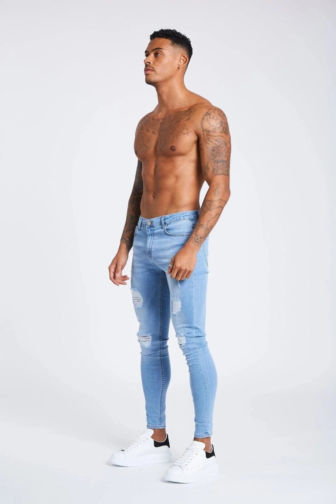 SKINNY FIT JEANS, RISSEN UND REPARIERTE - HELLBLAU