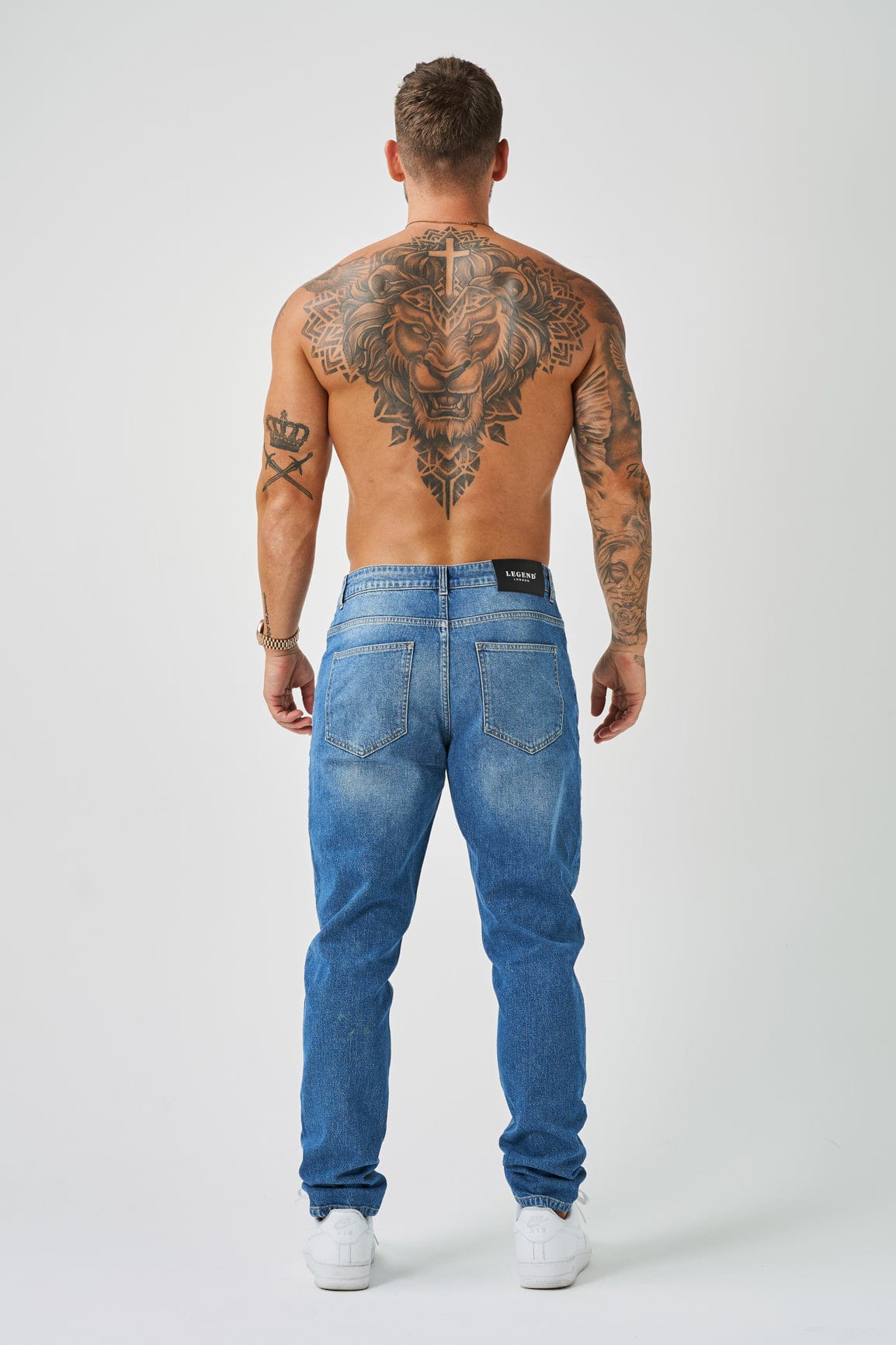 REGULAR FIT JEANS - MID BLUE WASH