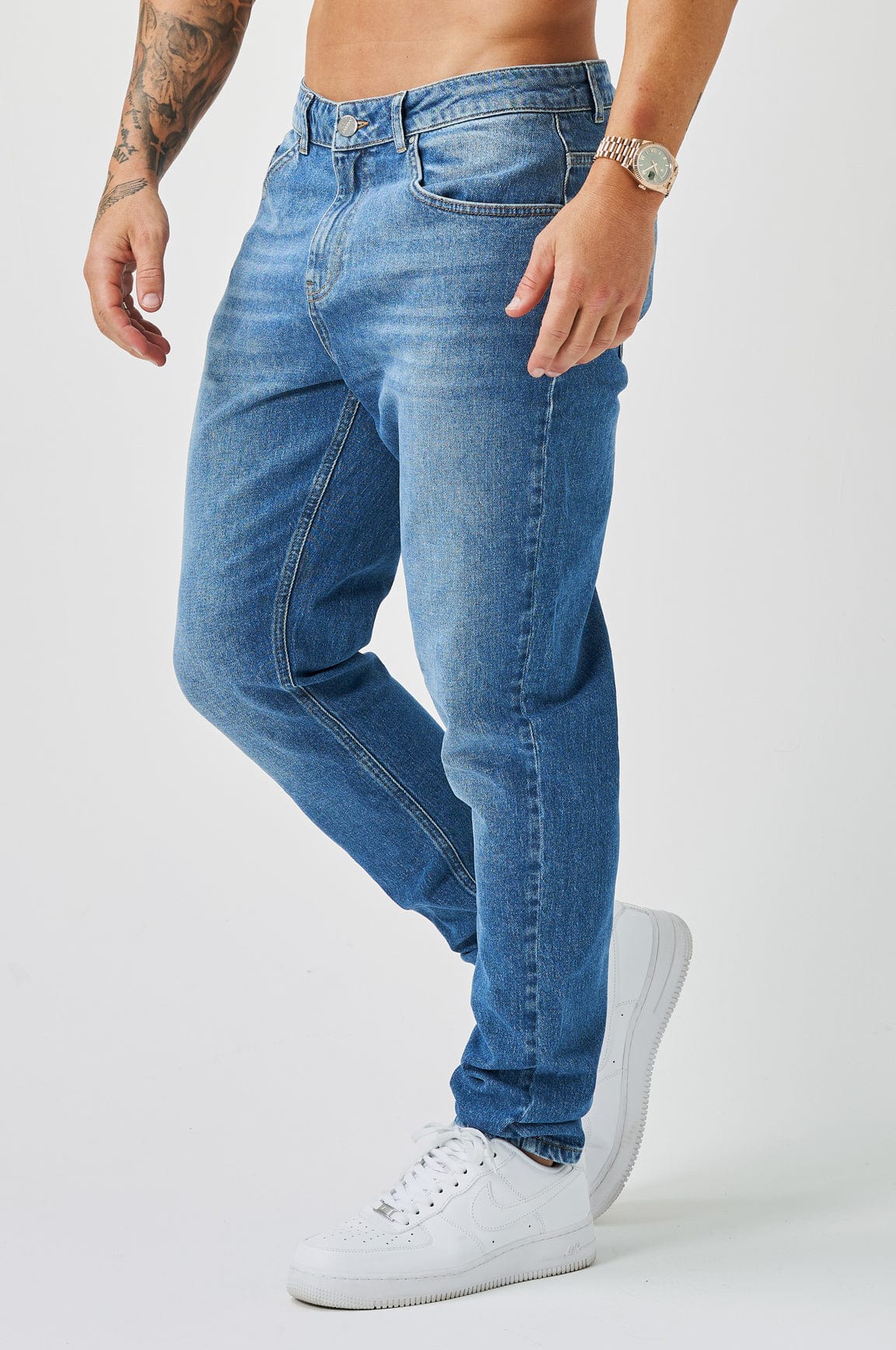 REGULAR FIT JEANS - MID BLUE WASH