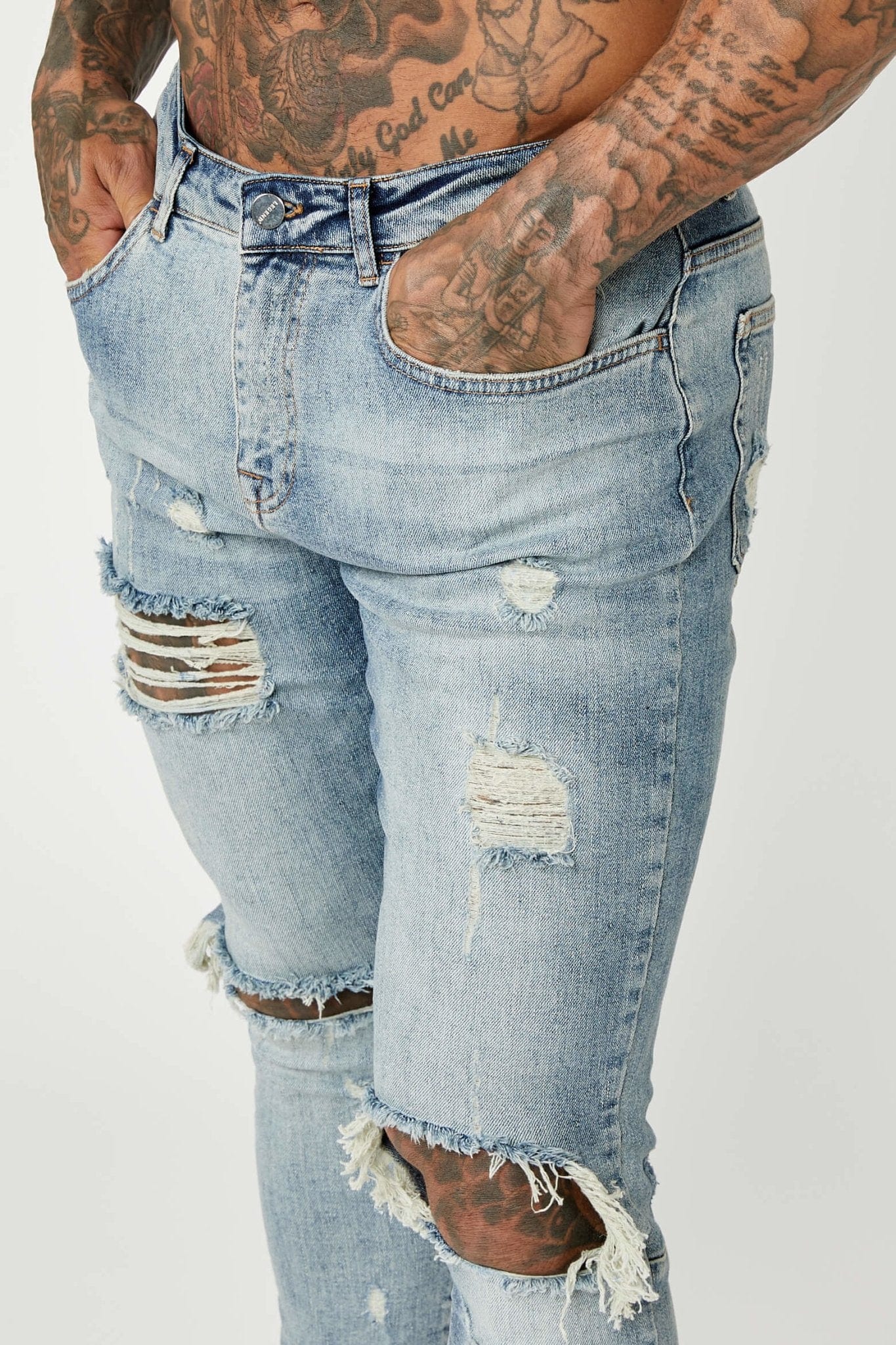 JEAN SKINNY FIT - BLEU MOYEN DÉCHIRÉ ET RÉPARÉ