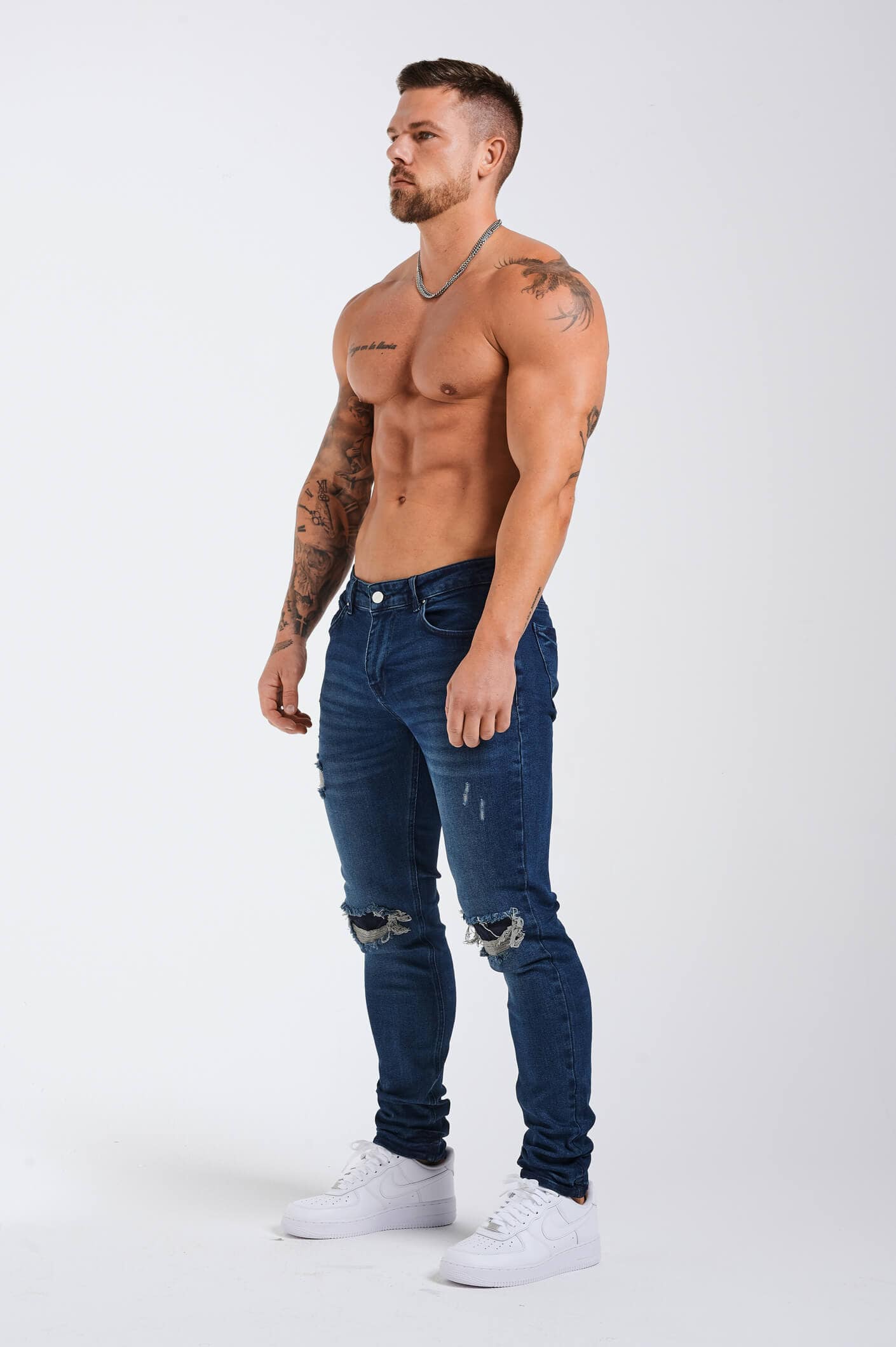 SLIM FIT JEANS 2.0 DISTRESSED AND PATCHED - DARK BLUE