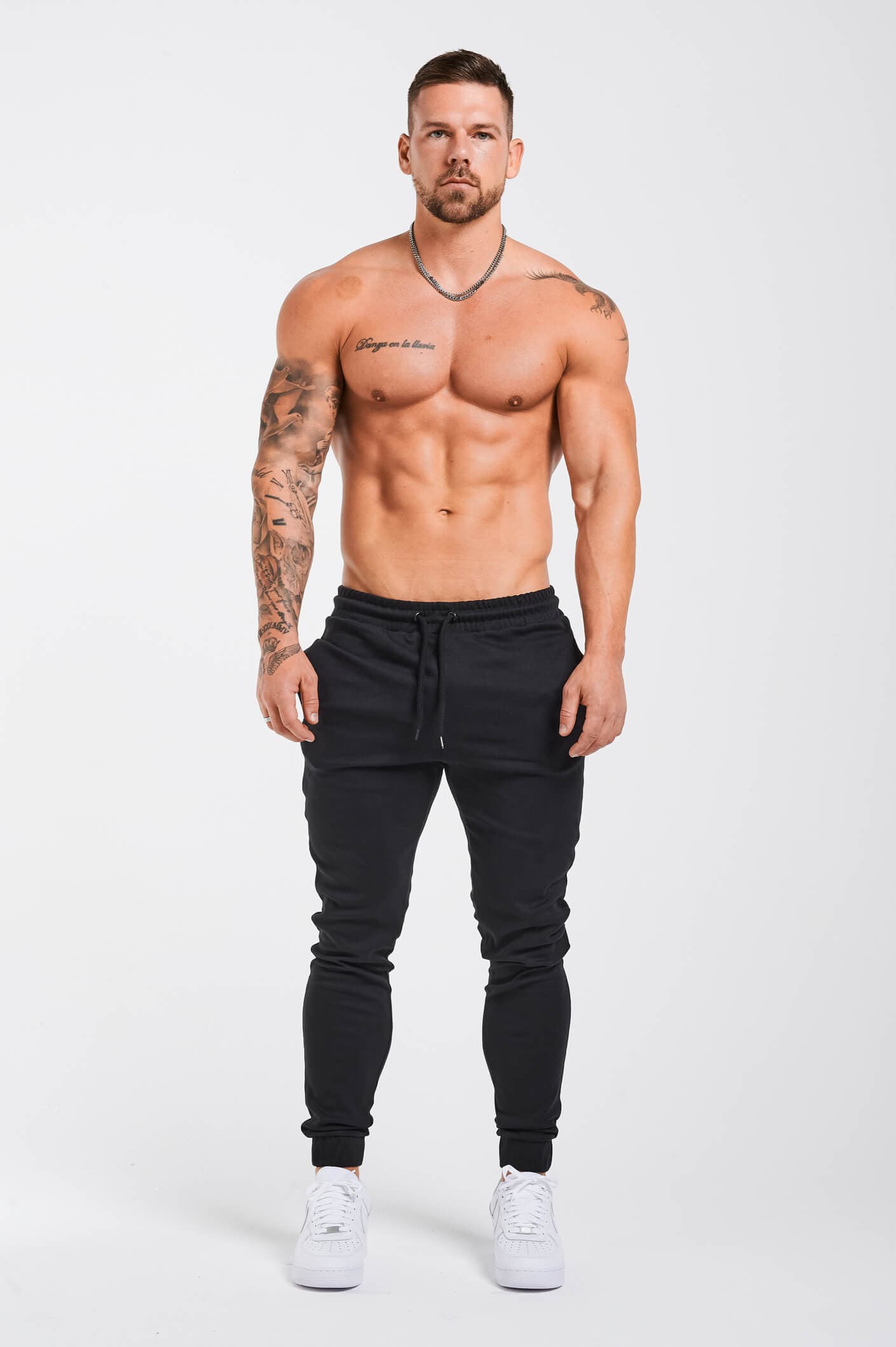 SKINNY JOGGER - SCHWARZ