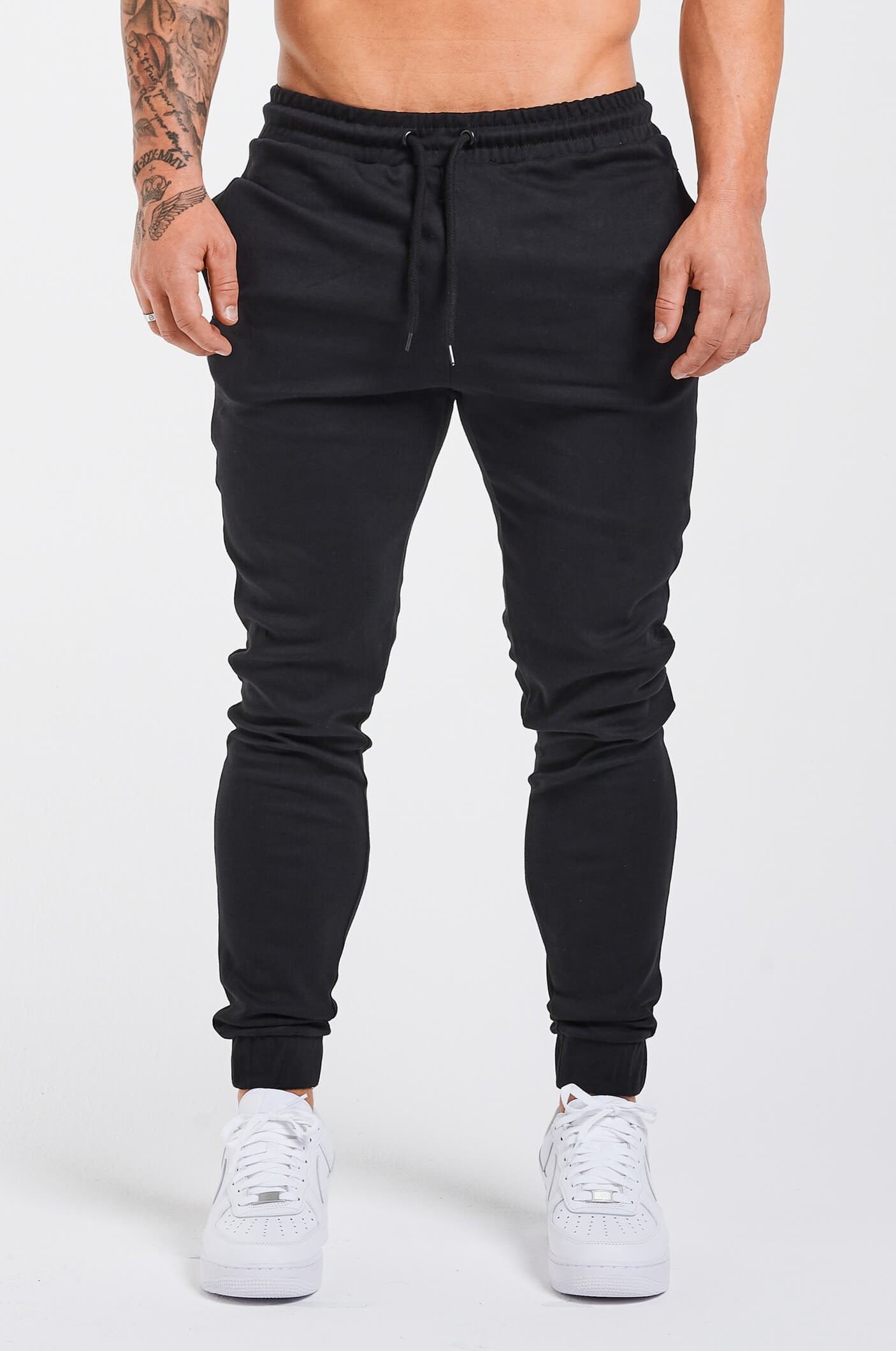 SKINNY JOGGER - SCHWARZ