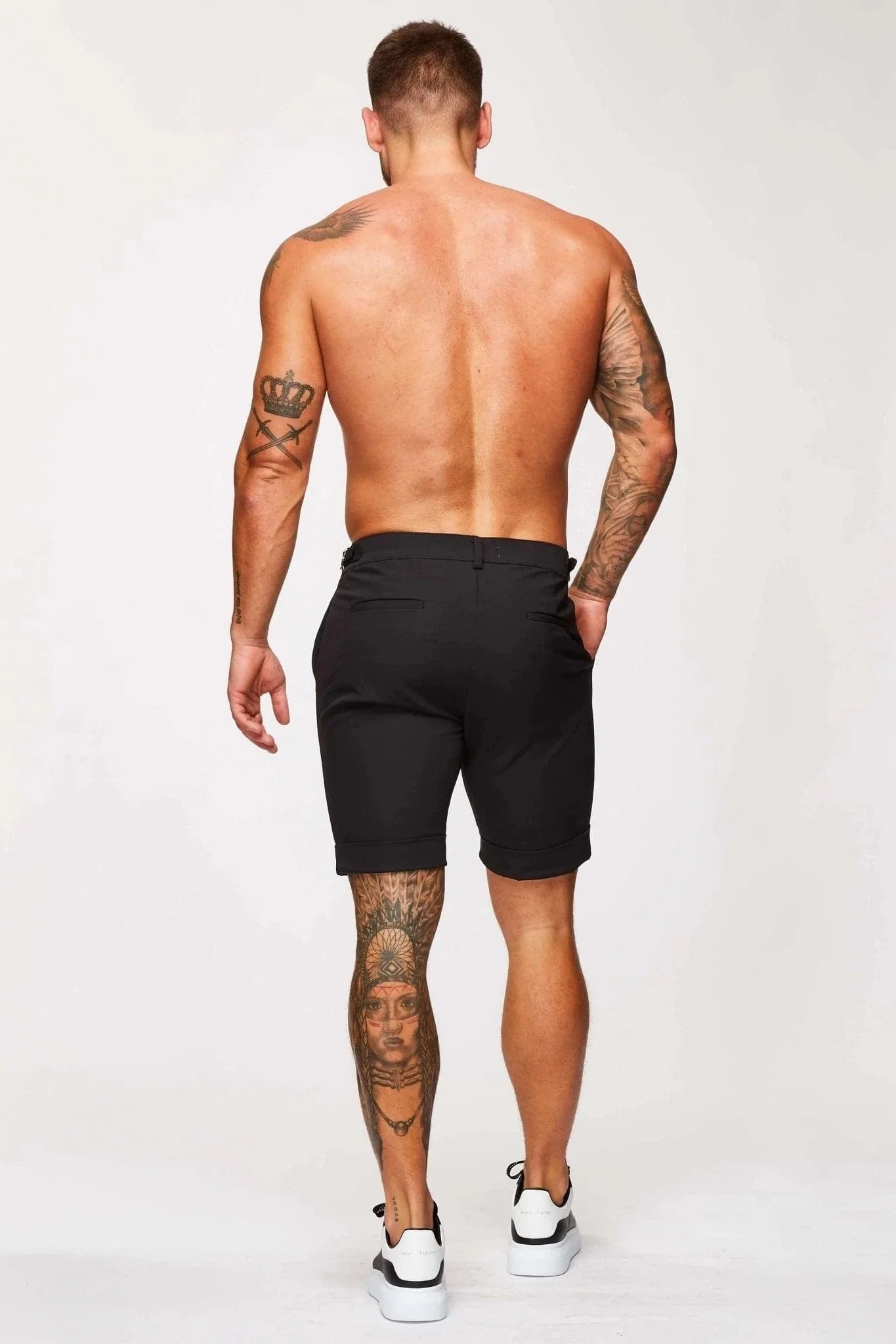 SIDE CINCH SHORT - BLACK