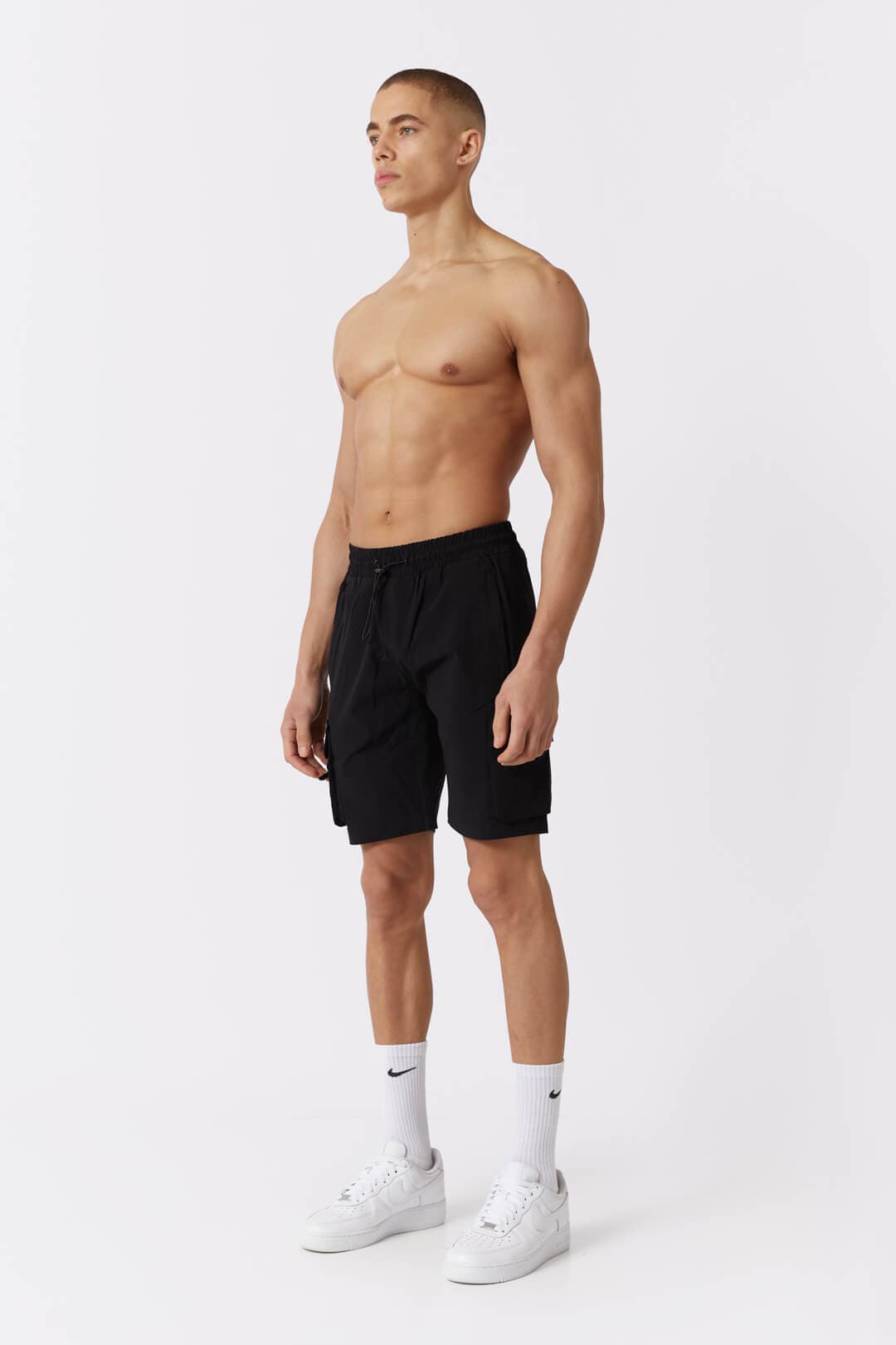 TECH CARGO SHORTS - BLACK