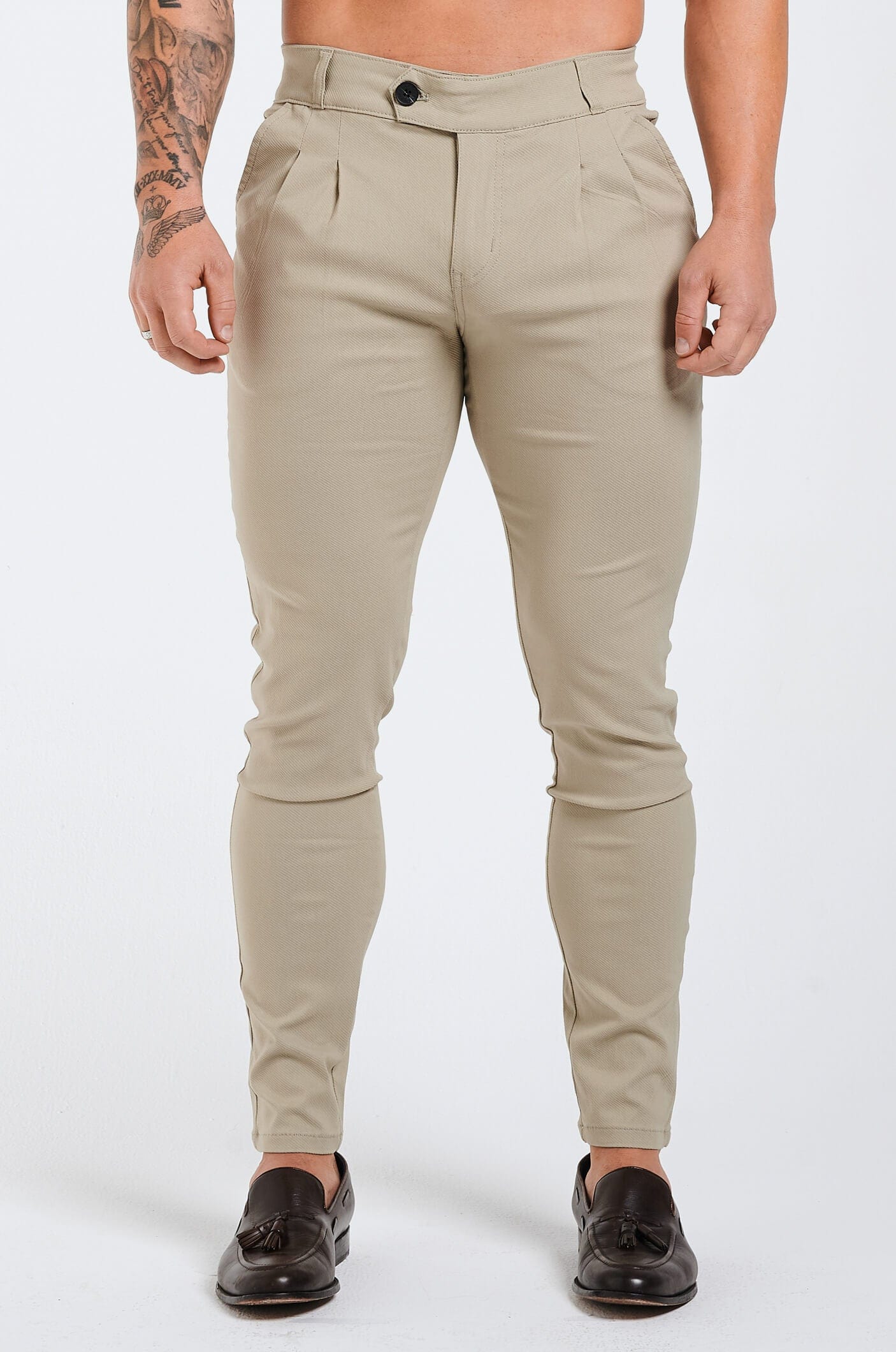 SLIM FIT-HOSE – MILITÄRKHAKI