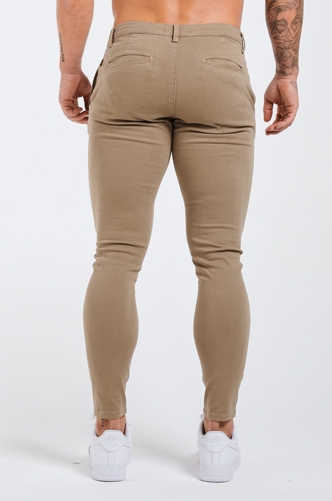 SPRAY-ON-STRETCH-CHINO - DUNKLES SALBEI